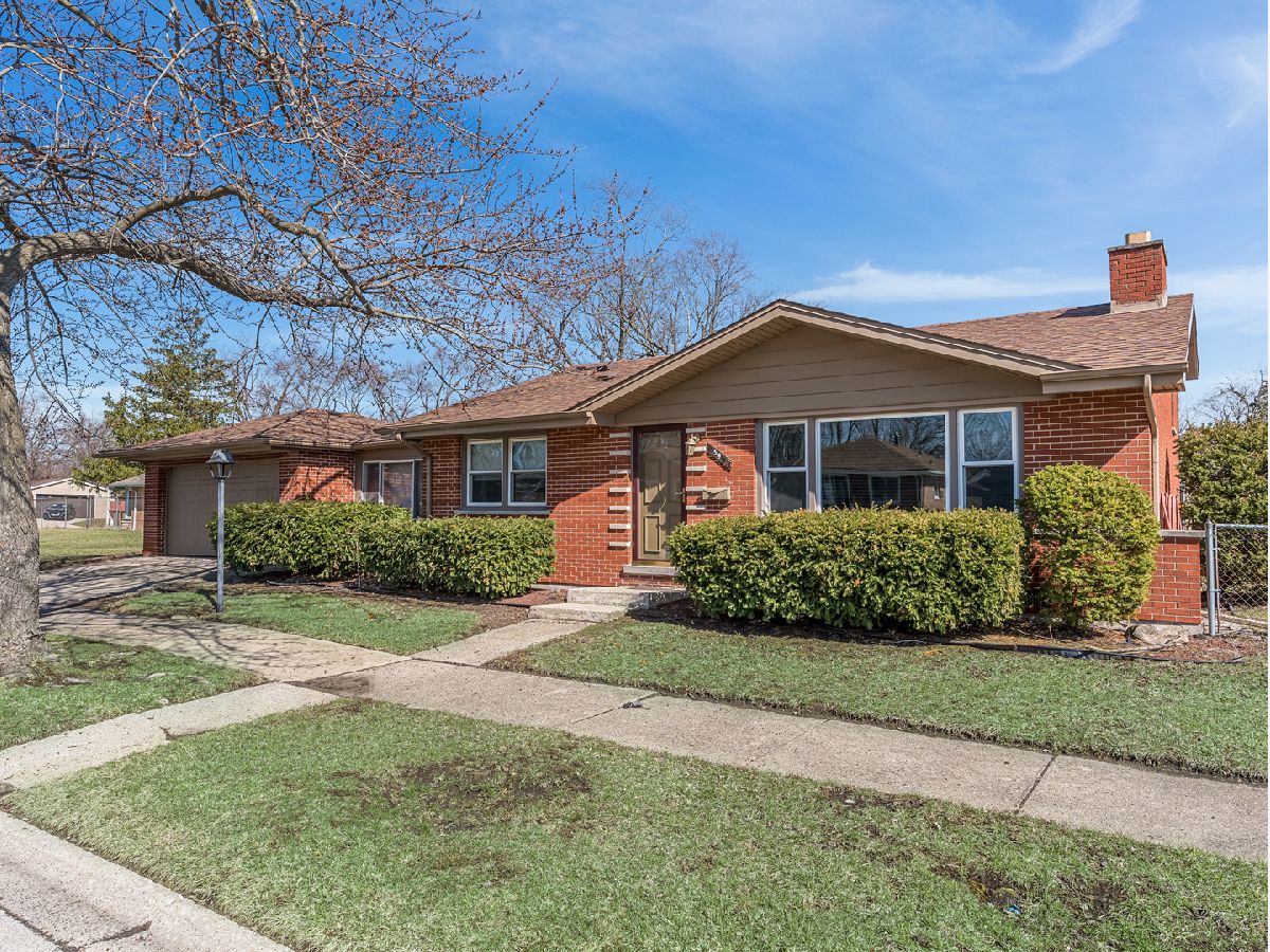  For Sale Chicago Heights Illinois, 595 Hickory Street
