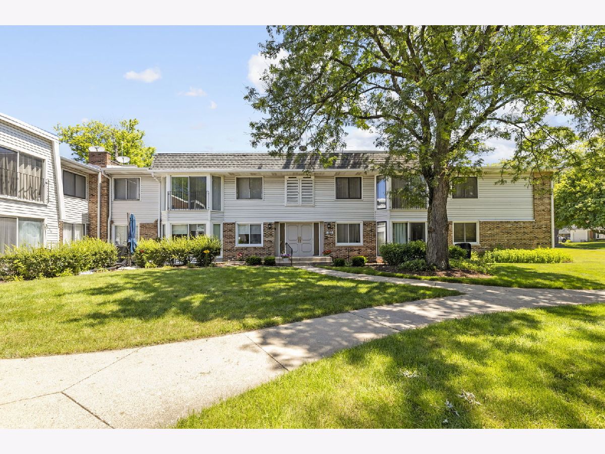  Rented Woodridge Illinois, 2700 Mitchell