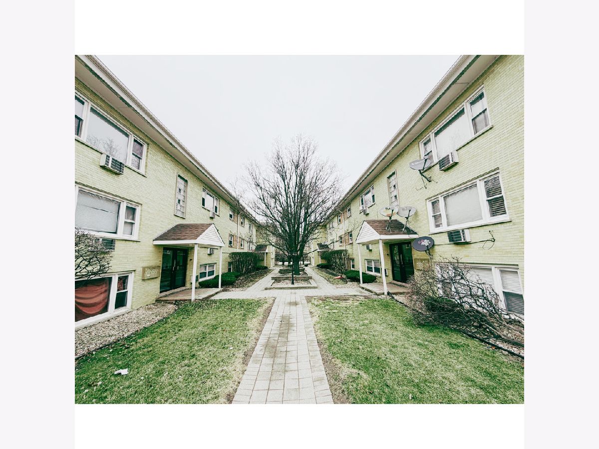  For Sale Oak Lawn Illinois, 6630 95th Street