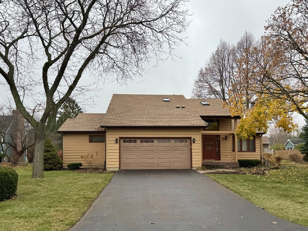  Sold Third Lake Illinois, 3 Windjammer