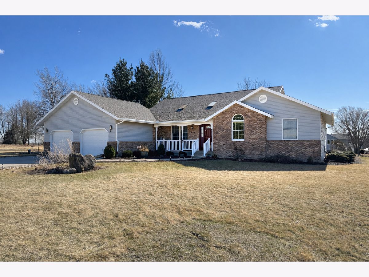  For Sale Lake Carroll Illinois, 31-5 Medinah Drive