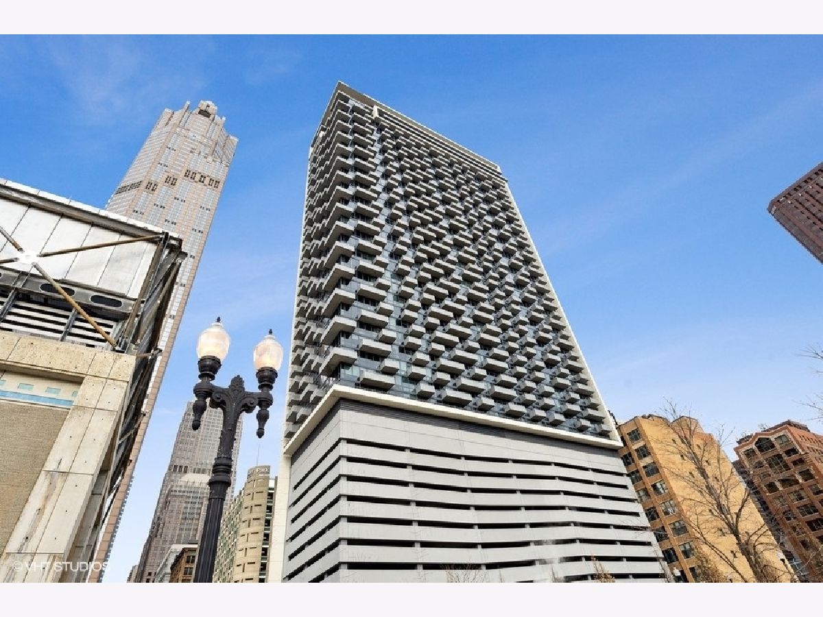  For Rent Chicago Illinois, 235 Van Buren