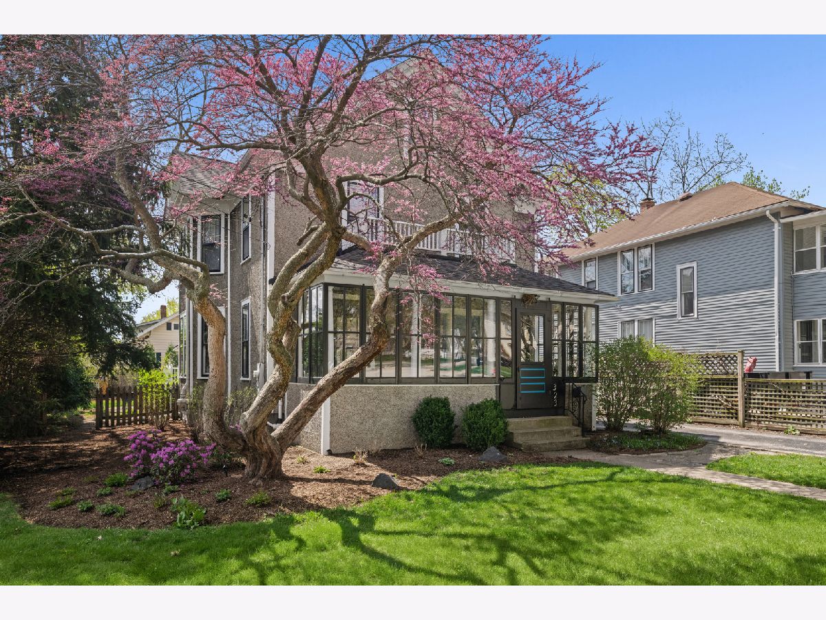  For Sale Libertyville Illinois, 323 Maple Avenue