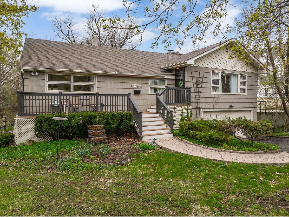  For Sale Downers Grove Illinois, 4624 Lee Avenue