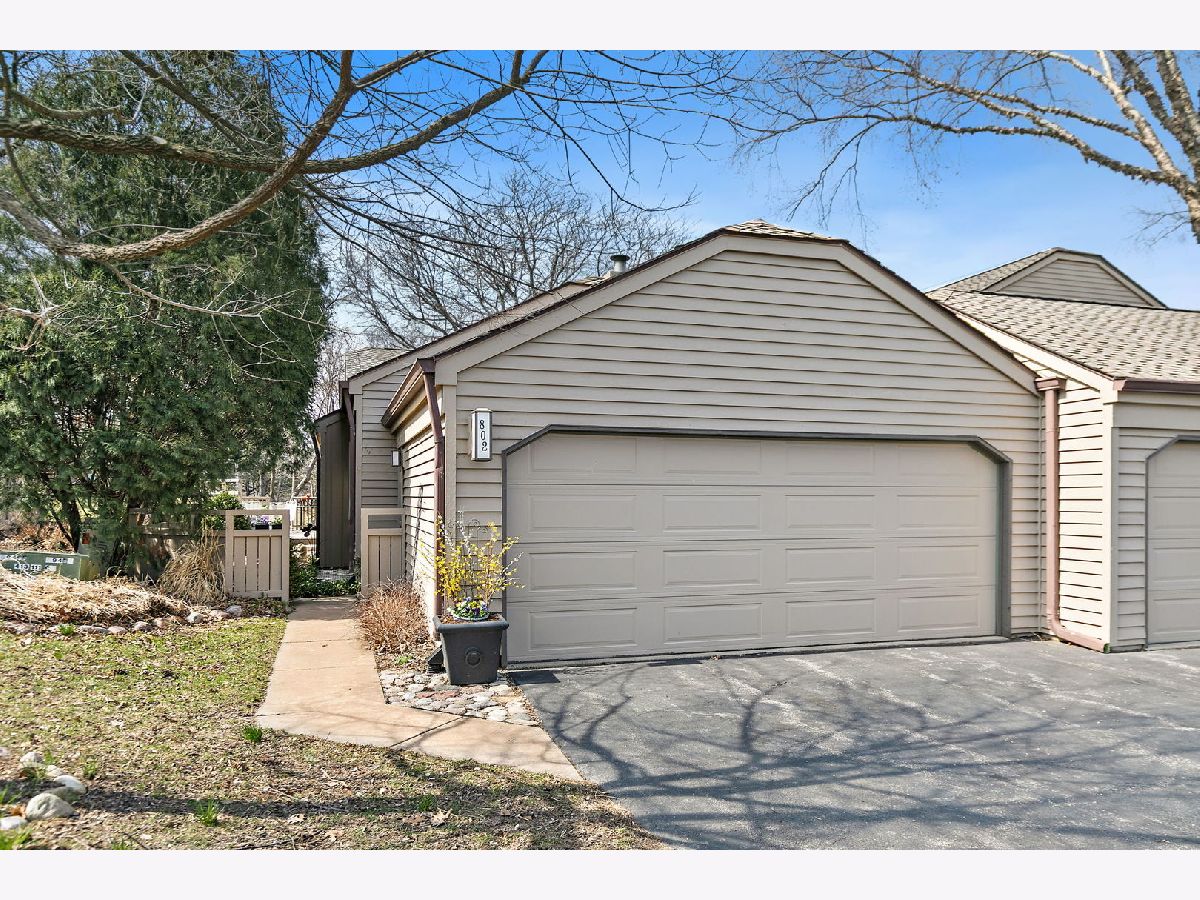  Sold Lake Barrington Illinois, 802 Shoreline
