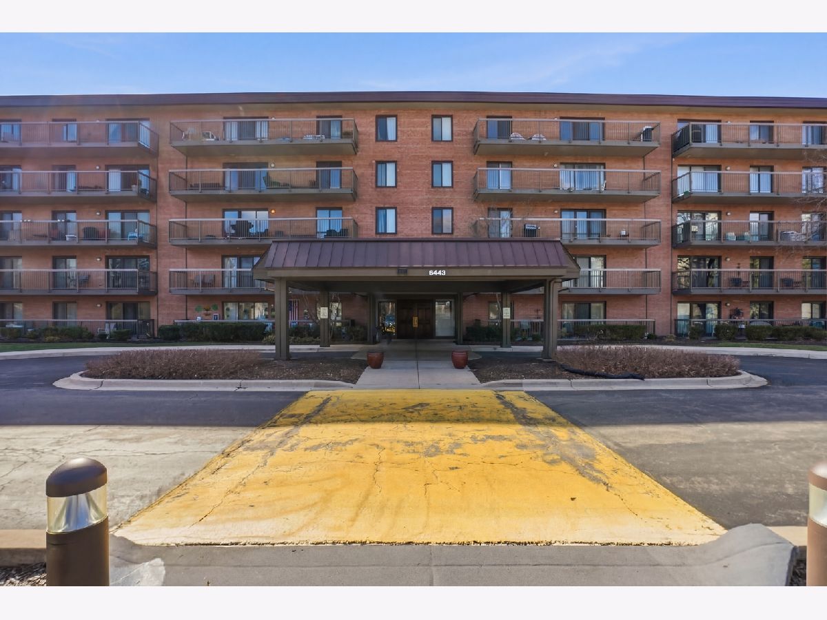  For Sale Willowbrook Illinois, 6443 Clarendon Hills Road