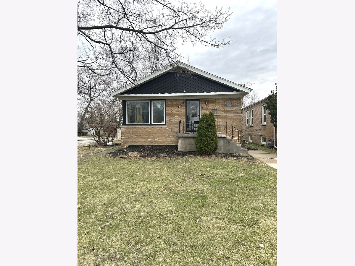  For Sale Harvey Illinois, 14501 Peoria Street