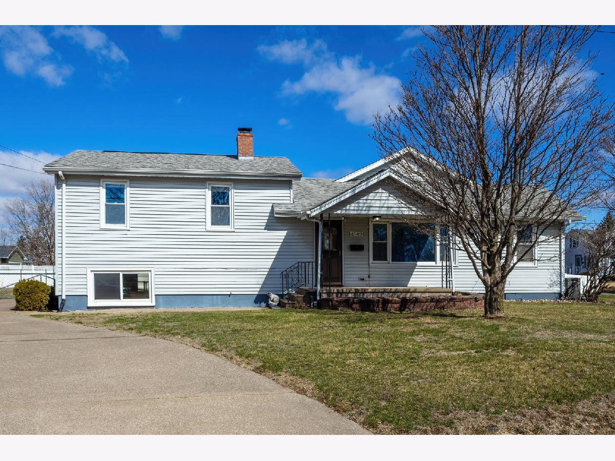  For Sale Moline Illinois, 4149 28th Avenue