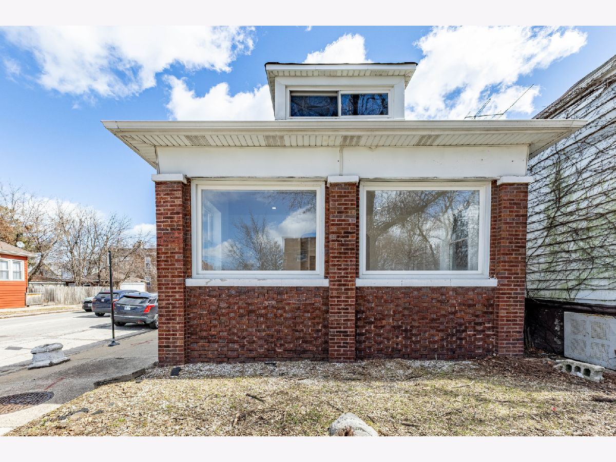  For Sale Chicago Illinois, 7601 Rhodes Avenue