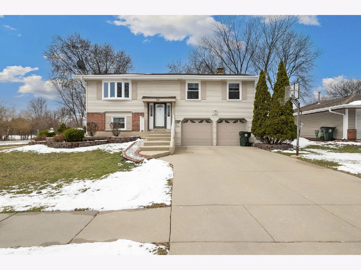 Homes For Sale Highlands Hoffman Xxi Hoffman Estates Illinois, 2004 Parkview Circle