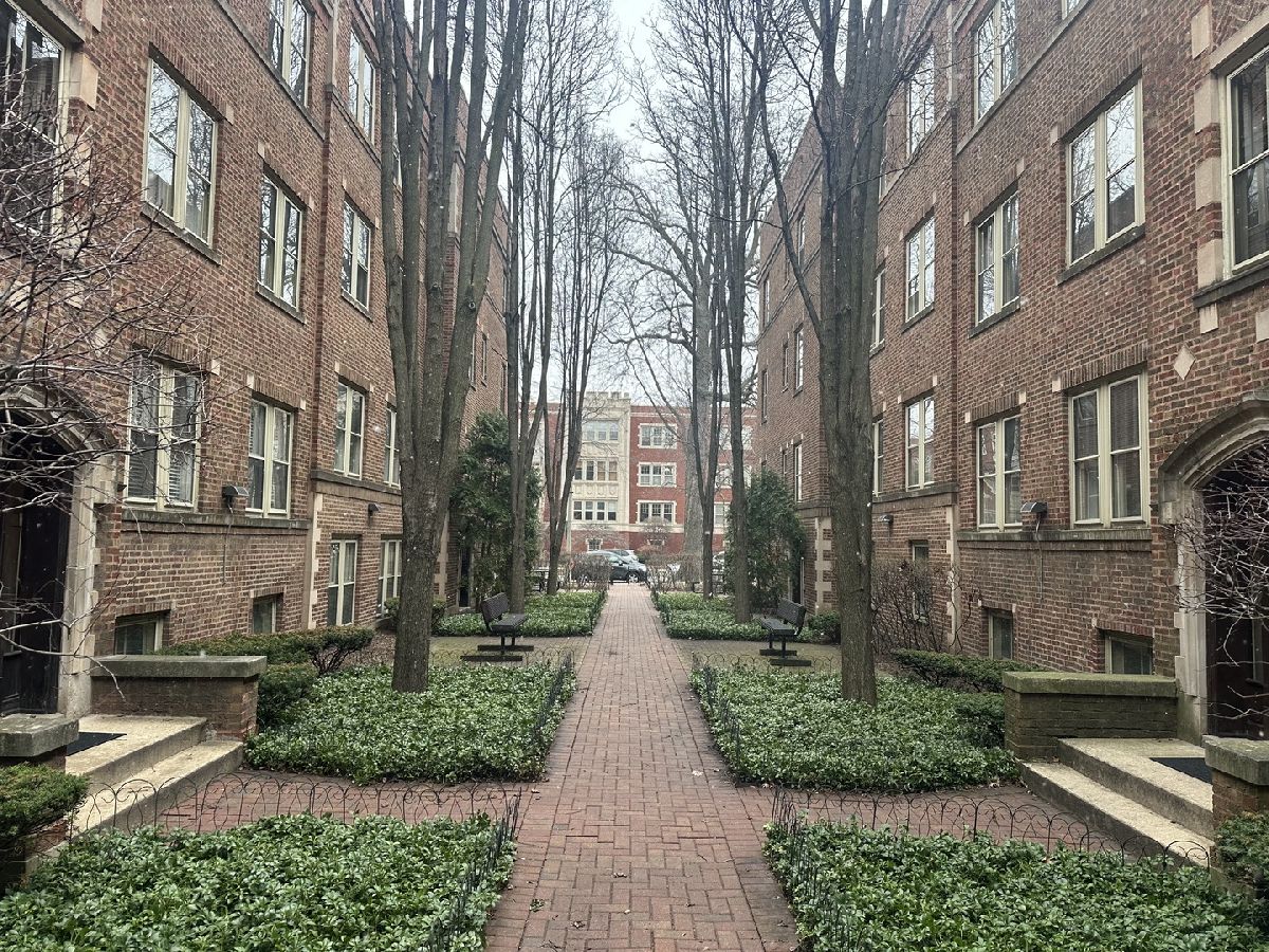  For Sale Oak Park Illinois, 219 Oak Park Avenue