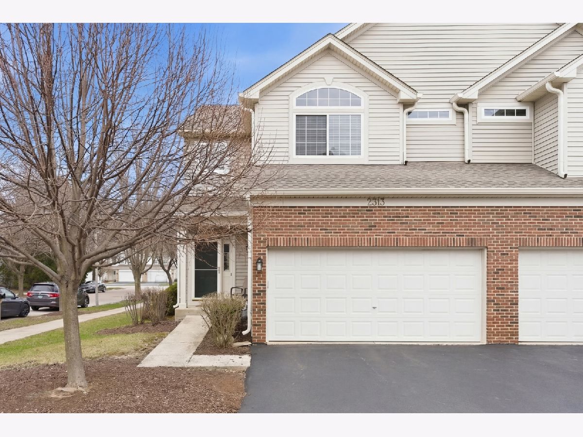 Townhomes For Rent Abington Woods Aurora Illinois, 2313 Stoughton