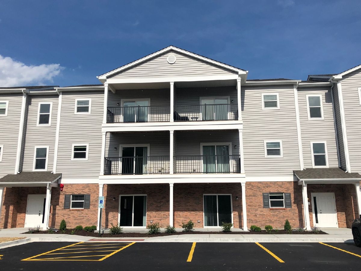  For Rent East Dundee Illinois, 809 Main