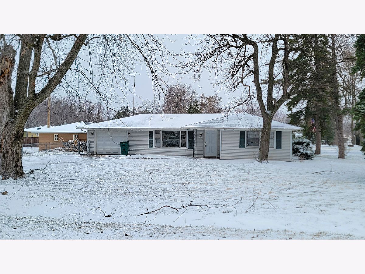 Homes Rented Crystal Lawns Joliet Illinois, 2701 Wilshire