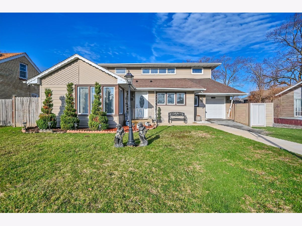  For Sale Burbank Illinois, 7964 Lavergne Avenue