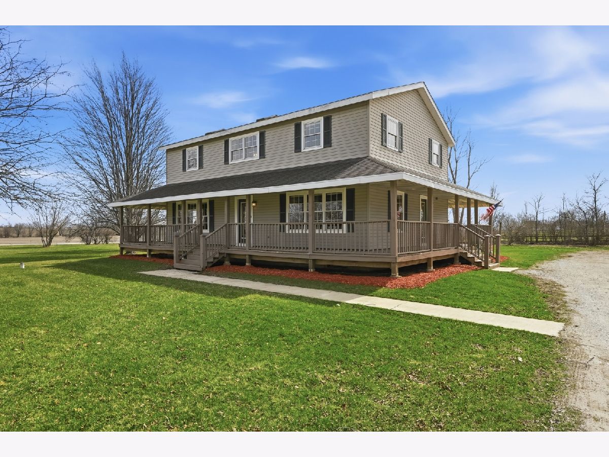  For Sale Grant Park Illinois, 10954 9000n Road