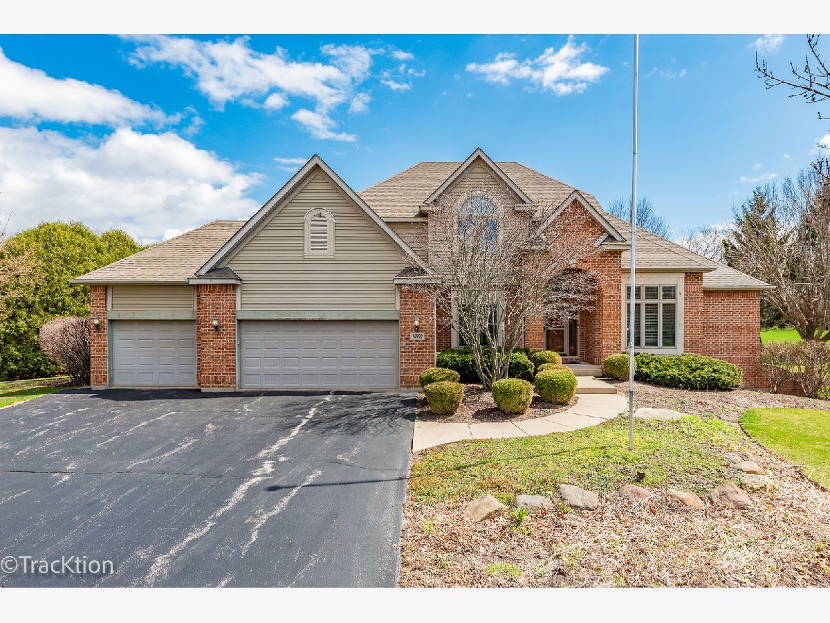  For Sale Spring Grove Illinois, 10902 Red Hawk Lane
