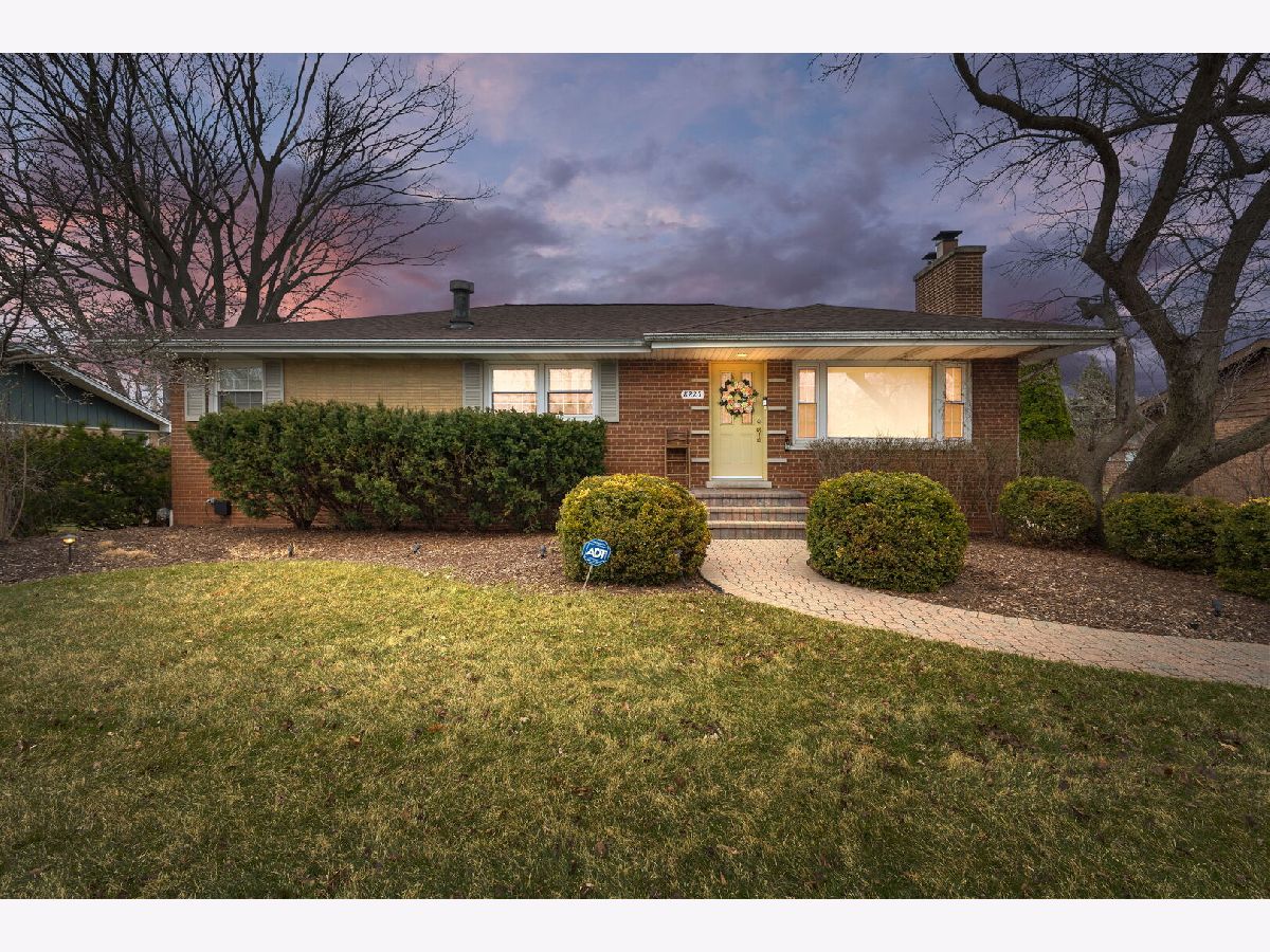  For Sale Burbank Illinois, 8225 Lorel Avenue