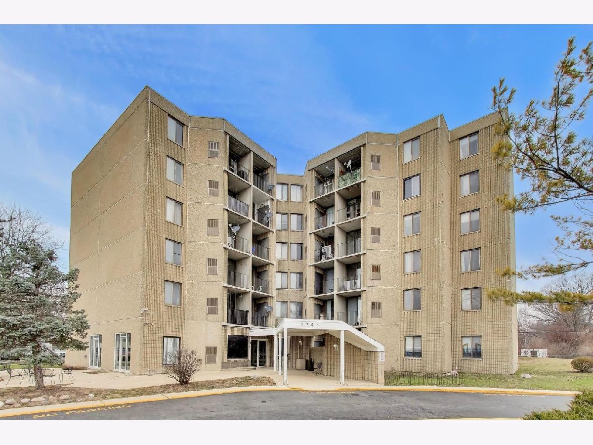  For Sale Aurora Illinois, 1750 Marywood Avenue