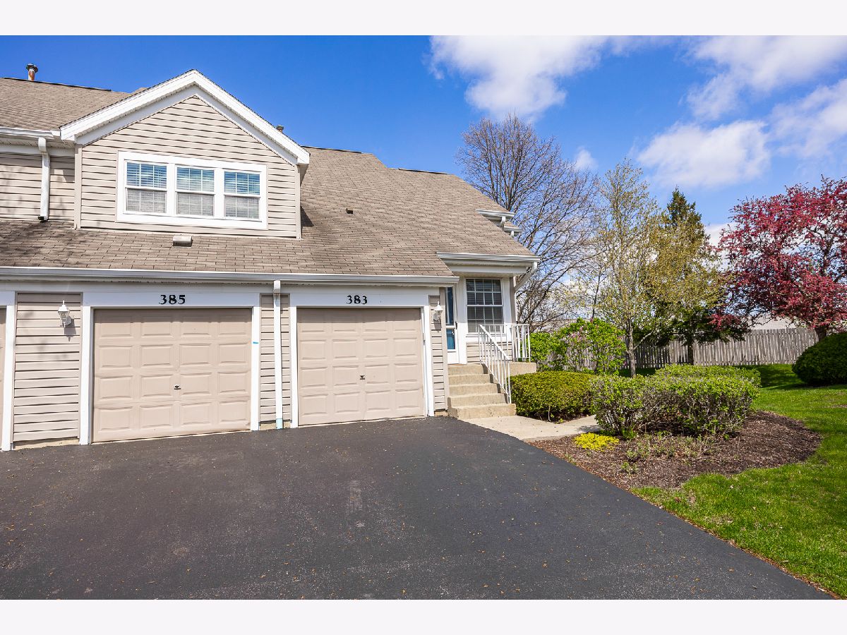  For Sale Carol Stream Illinois, 383 Wexford Court
