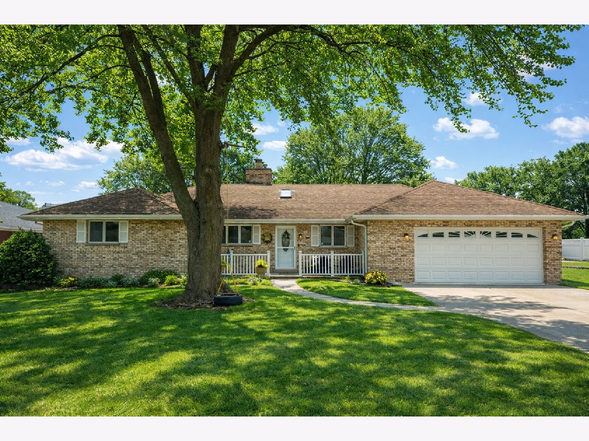 Sold Frankfort Illinois, 115 Center