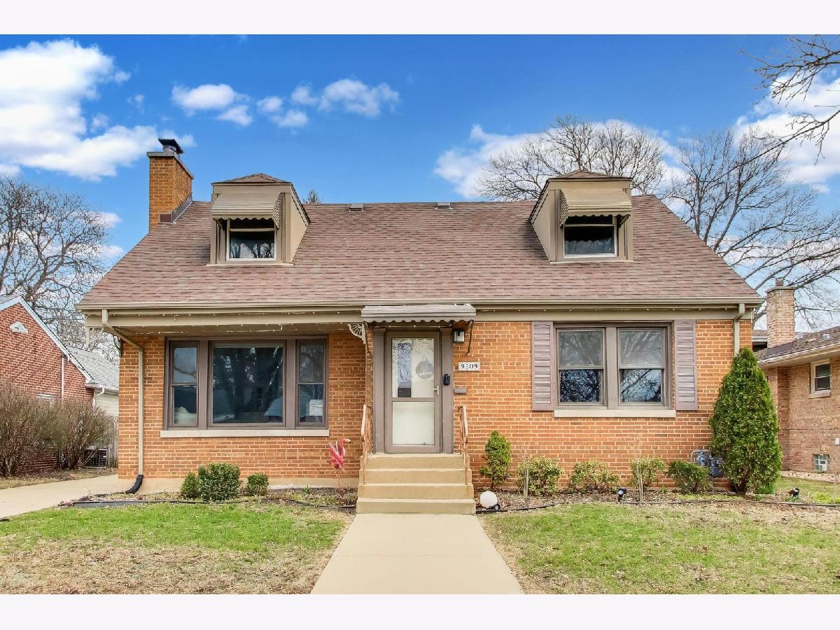  For Sale Evergreen Park Illinois, 9309 Lawndale Avenue