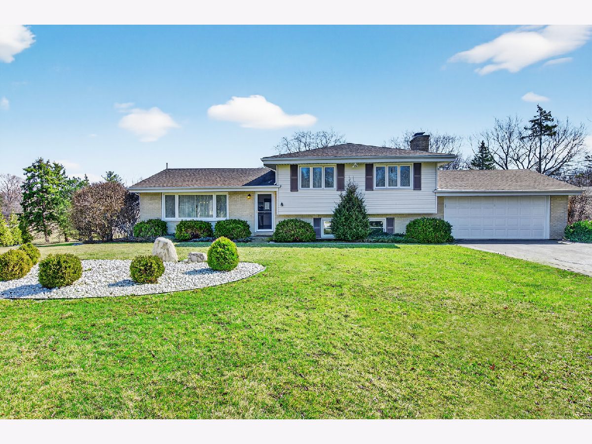  Sold Barrington Illinois, 113 S Wedgewood