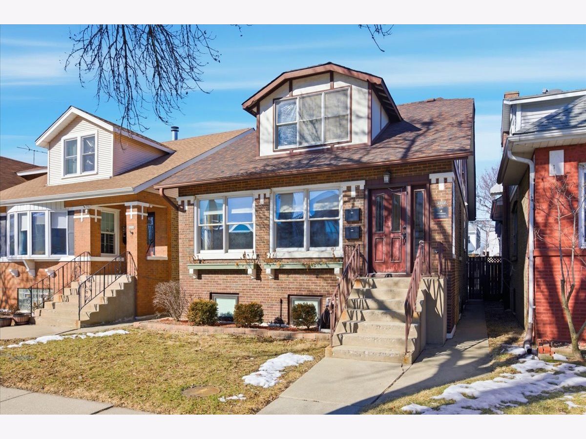  Rented Chicago Illinois, 5218 Lieb