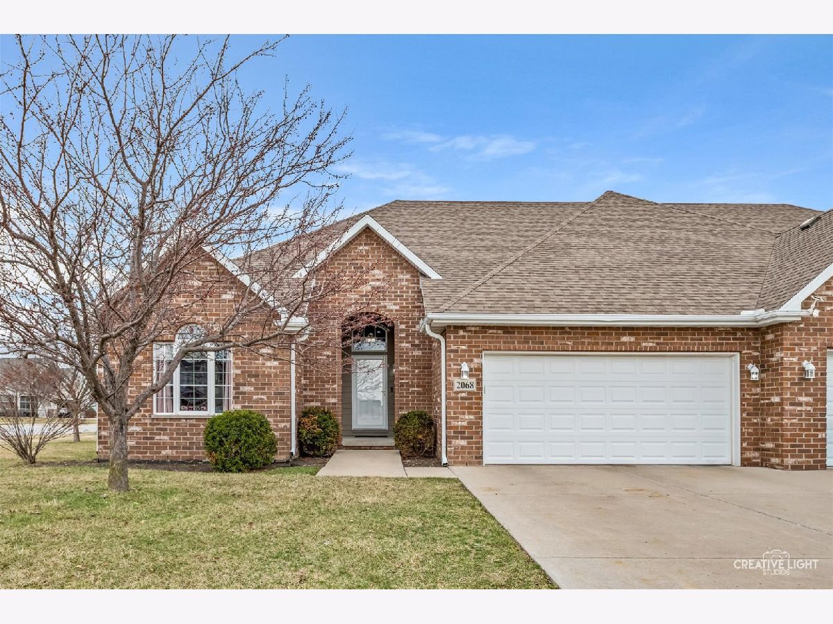  For Sale Morris Illinois, 2068 Locust Road