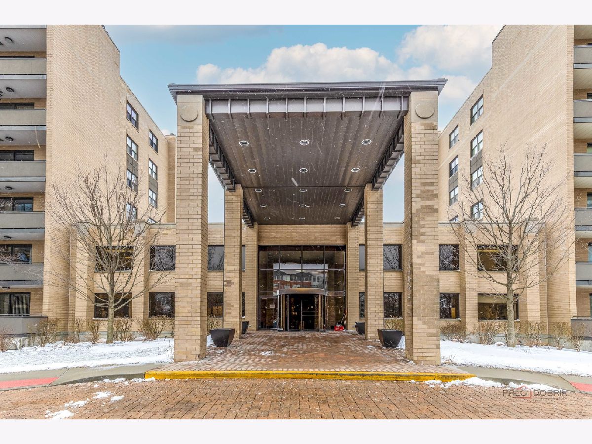  For Sale Lincolnwood Illinois, 4545 Touhy Avenue