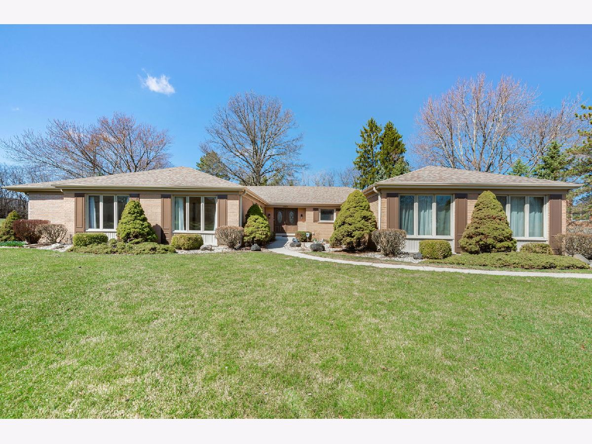 Homes For Sale Fox Point Barrington Illinois, 1449 Shore Court