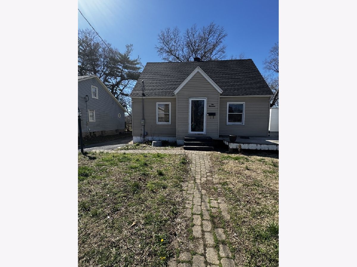  For Sale Duquoin Illinois, 517 Vine Street
