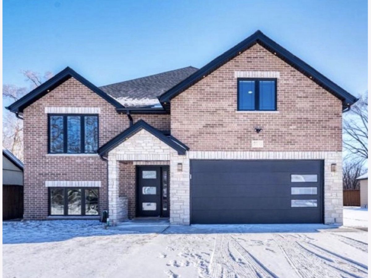  For Sale Burbank Illinois, 6517 82nd Street