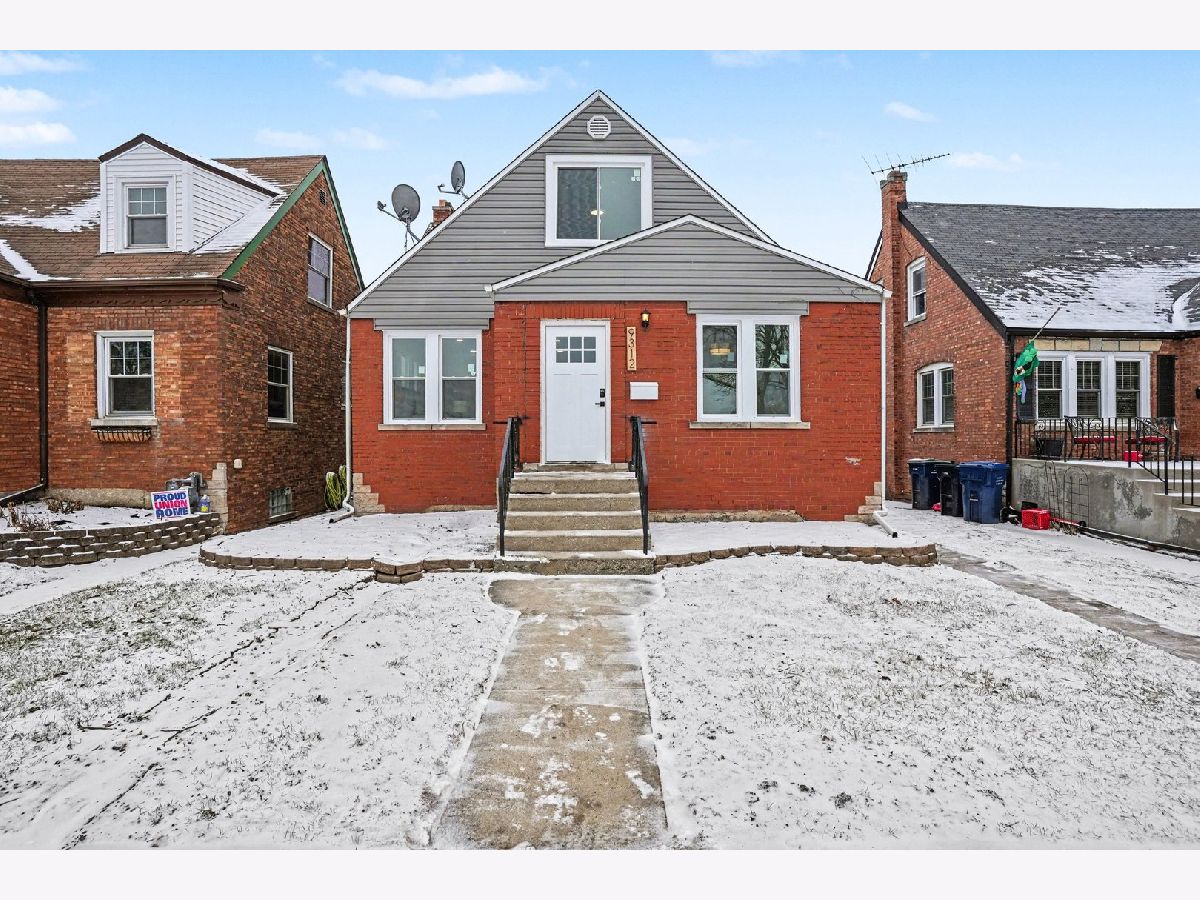  For Sale Evergreen Park Illinois, 9312 Francisco Avenue