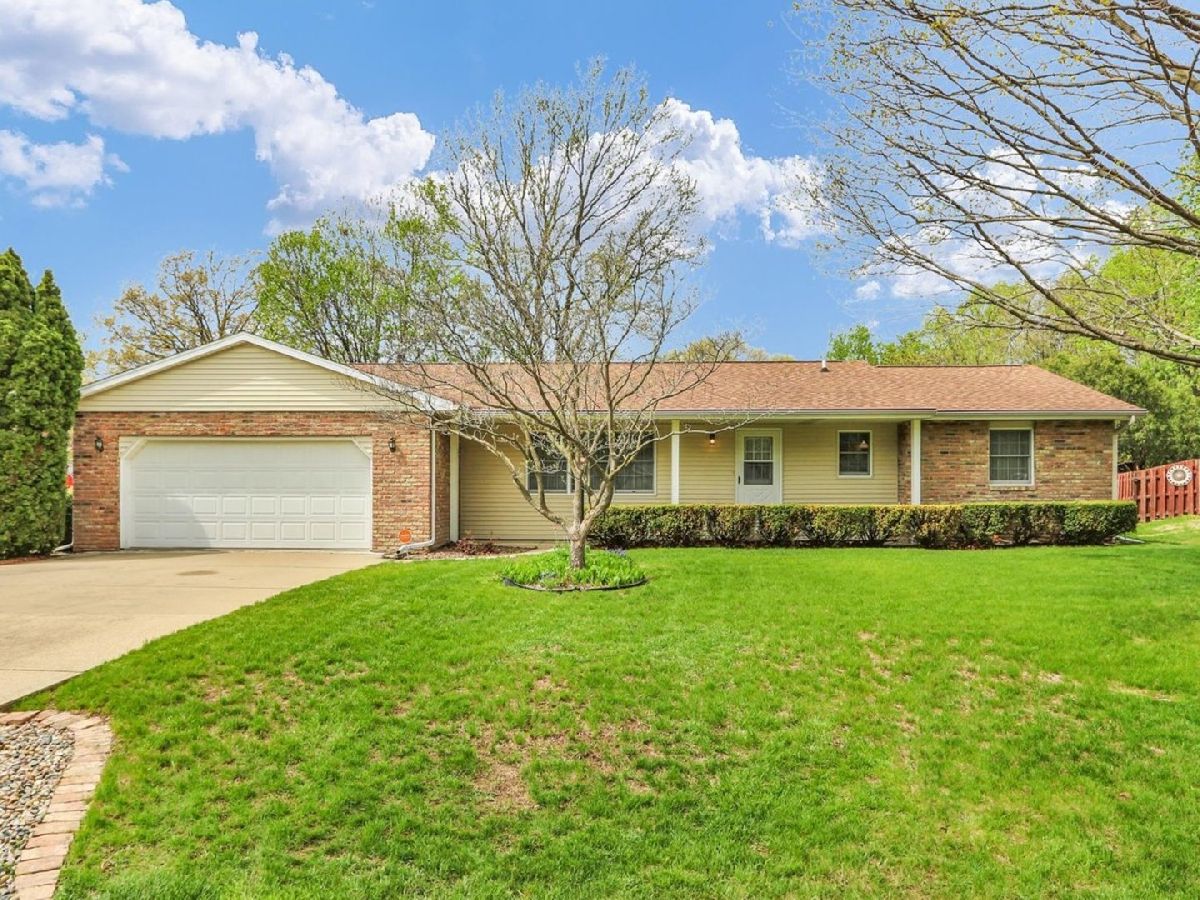  For Sale Champaign Illinois, 2610 Valkar Lane