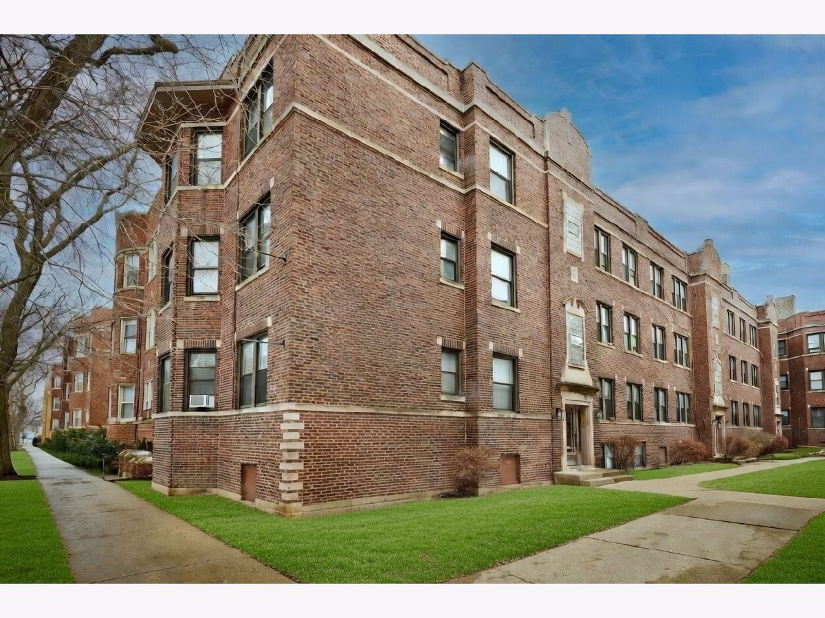  Rented Chicago Illinois, 1359 Touhy