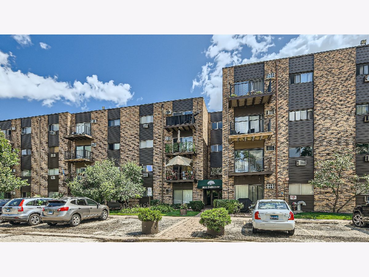  For Rent Des Plaines Illinois, 8936 Parkside