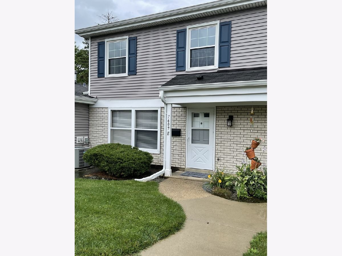  For Rent Hanover Park Illinois, 7609 Bristol