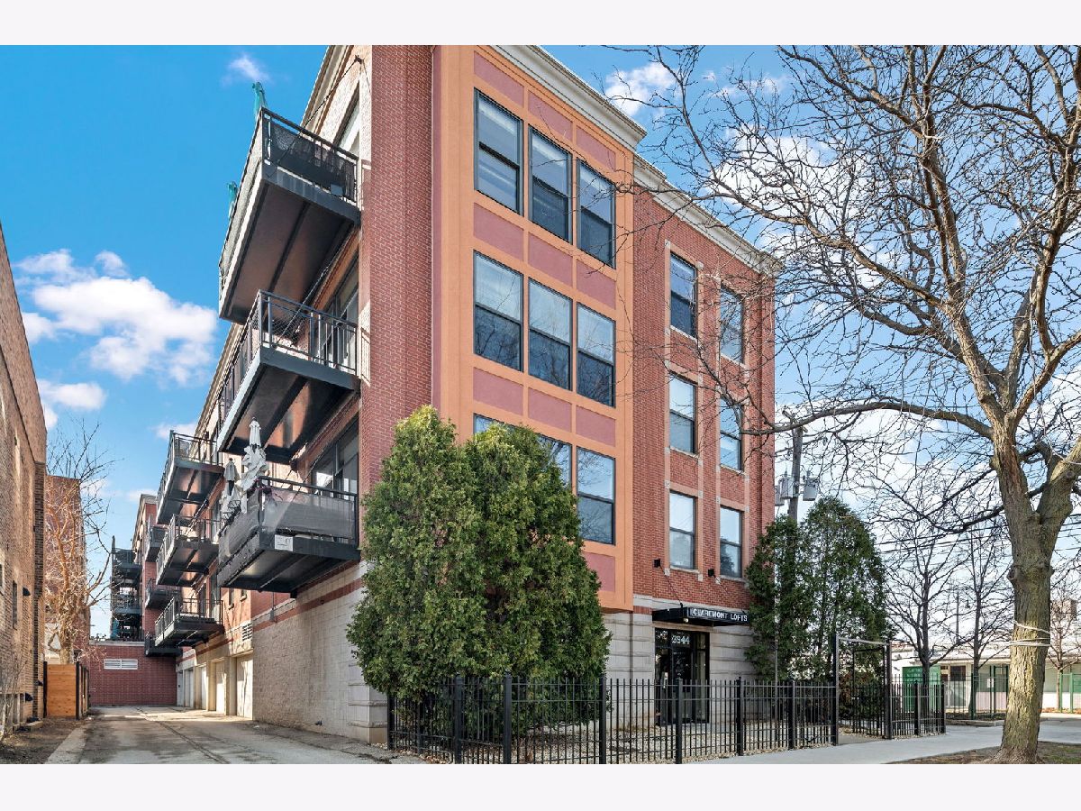  For Sale Chicago Illinois, 3944 Claremont Avenue