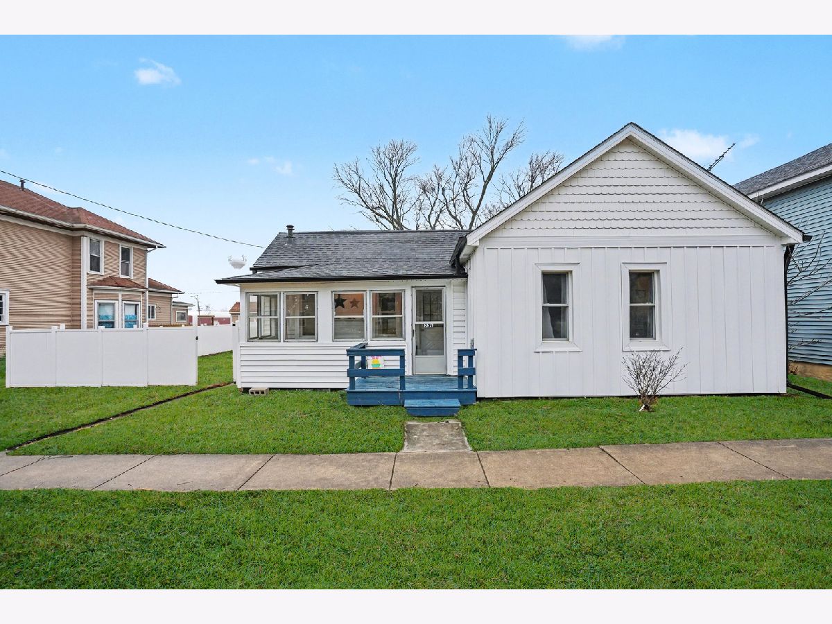  For Sale Grant Park Illinois, 205 Taylor Street