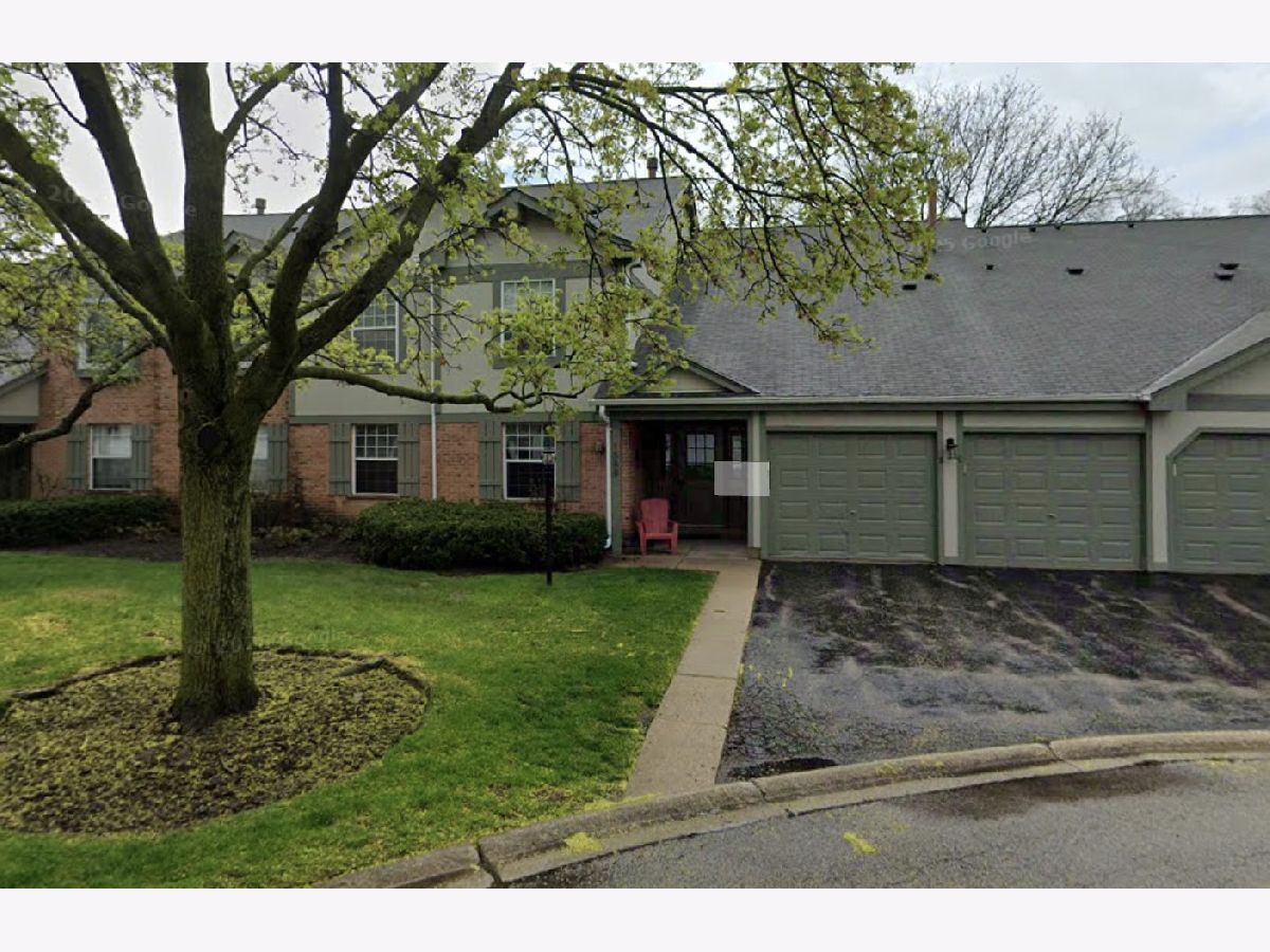  Rented Wheaton Illinois, 1587 Stonehill