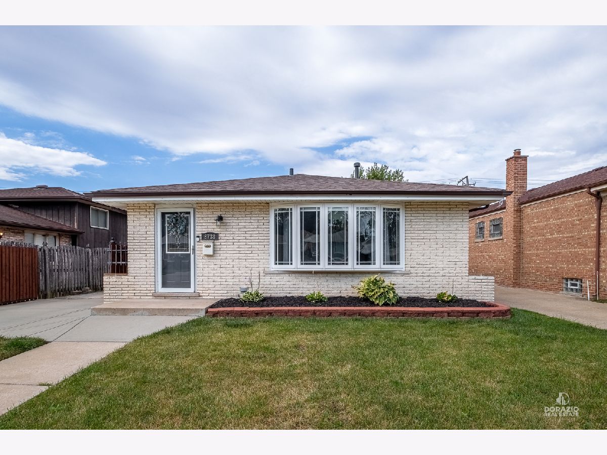  For Sale Evergreen Park Illinois, 8738 Troy Avenue