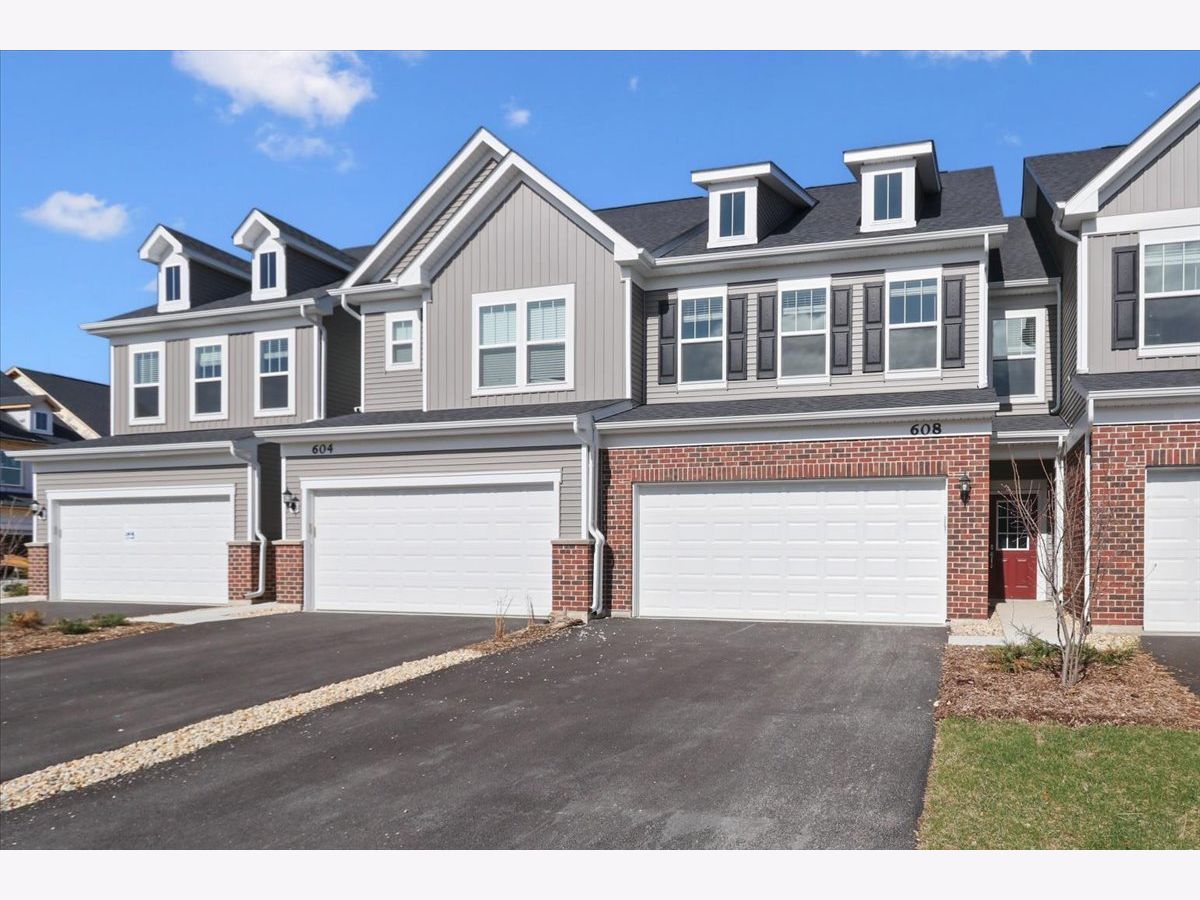 Condos & Townhomes For Sale Townes At Sawgrass Bolingbrook Illinois, 608 Switchgrass Way