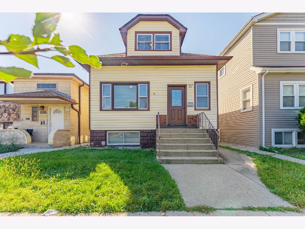 For Sale Chicago Illinois, 5335 Barry Avenue