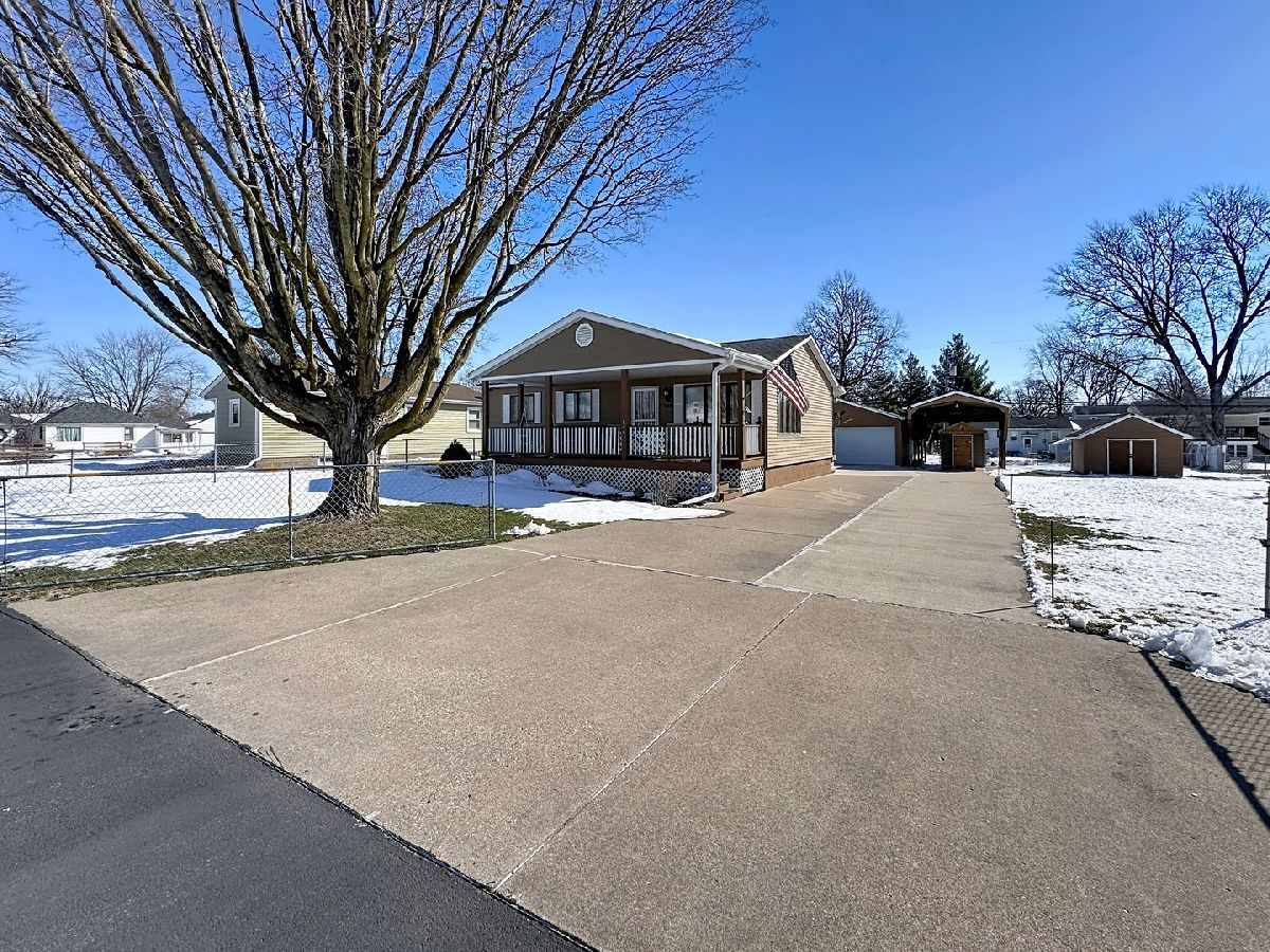  For Sale Colona Illinois, 906 7th Street