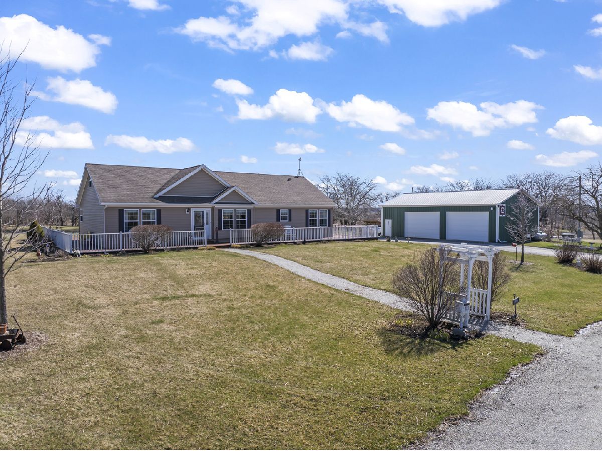  For Sale Clifton Illinois, 3015 1600 East Road