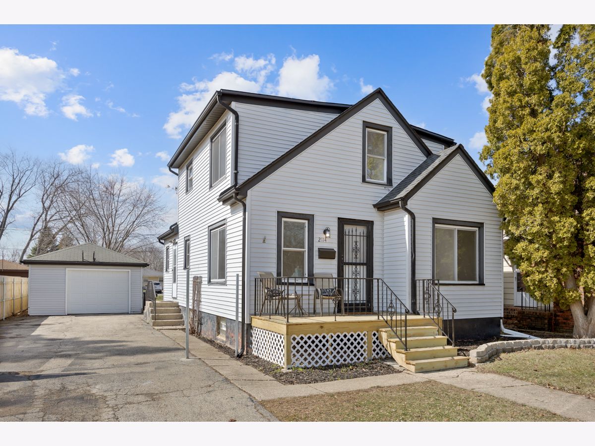  For Sale Zion Illinois, 2114 Eshcol Avenue