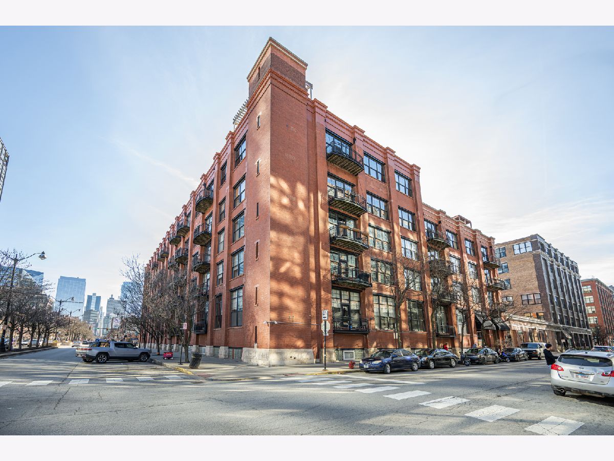  For Sale Chicago Illinois, 1000 Washington Boulevard