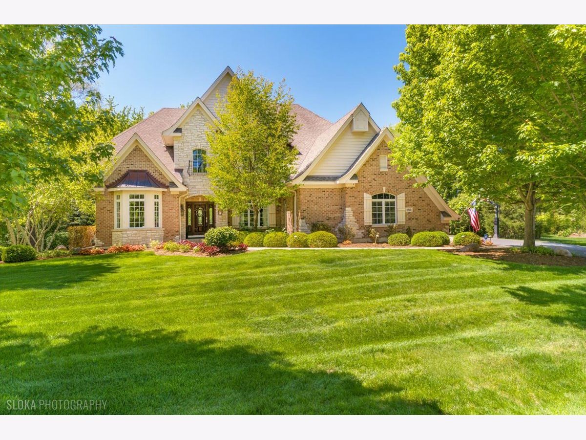  For Sale Hawthorn Woods Illinois, 103 Equestrian Way