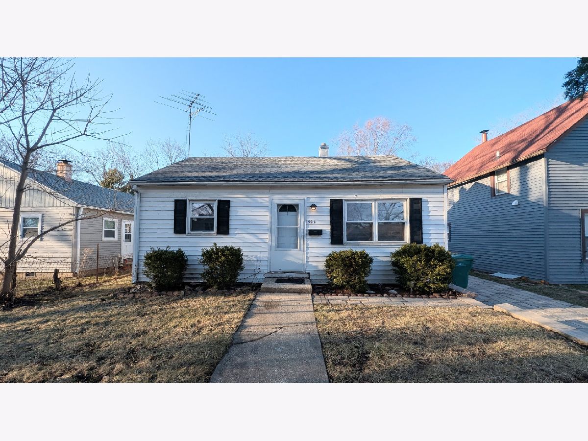  Rented Joliet Illinois, 923 Jasper
